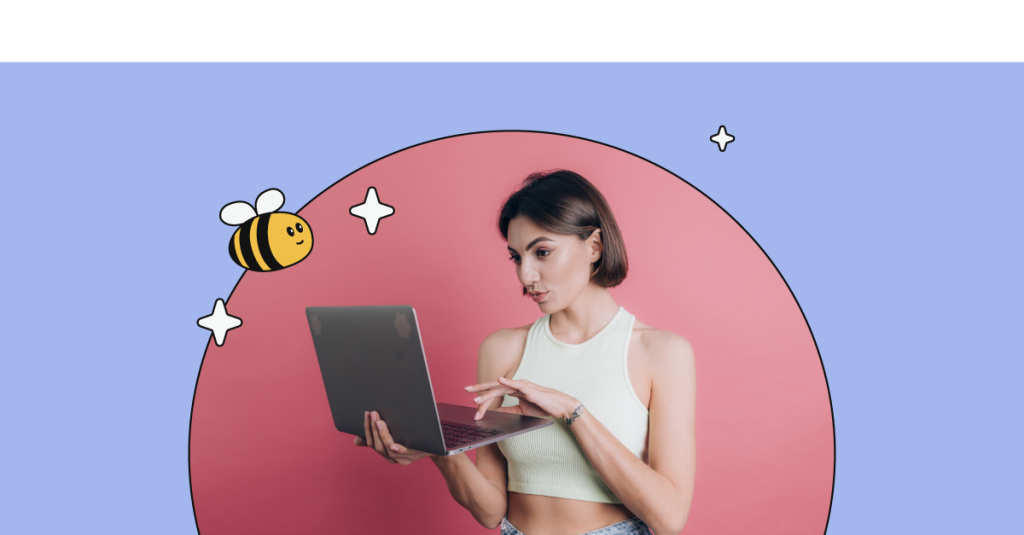 fille sur un ordinateur portable